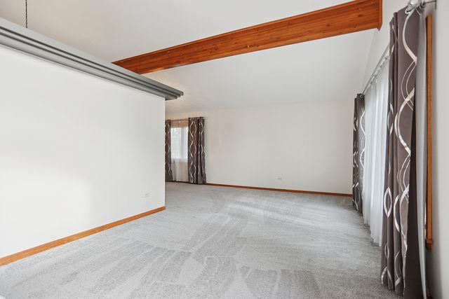 701 Wayne Drive, Crete, IL 60417