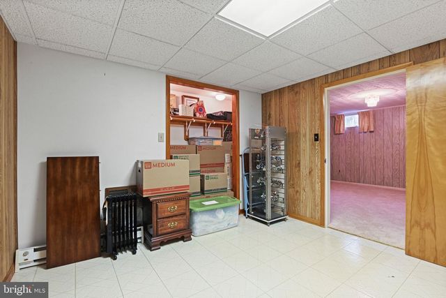 1396 S KING ST, Leesburg, VA 20175