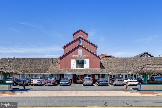 1396 S KING ST, Leesburg, VA 20175