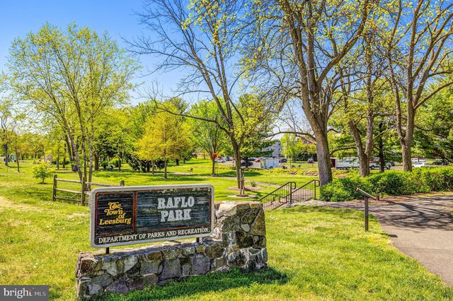 1396 S KING ST, Leesburg, VA 20175