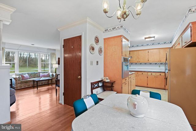 1396 S KING ST, Leesburg, VA 20175