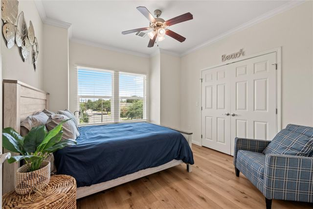 3535 Avenue M, Galveston, TX 77550