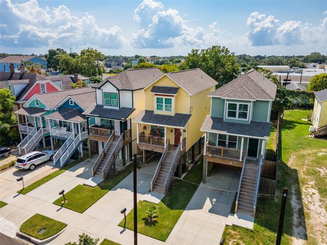 3535 Avenue M, Galveston, TX 77550