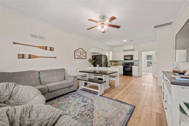 3535 Avenue M, Galveston, TX 77550