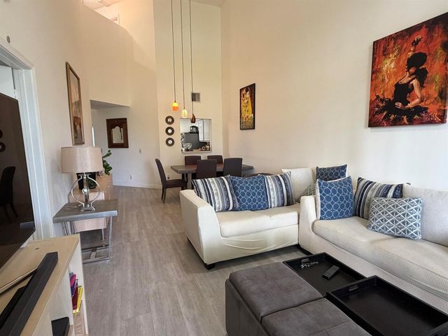 9262 Boca Gardens Parkway B, Boca Raton, FL 33496