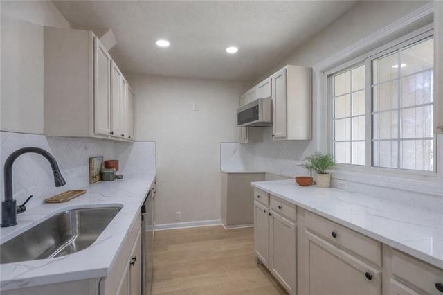 619 N Gallatin Street, Liberty, MO 64068