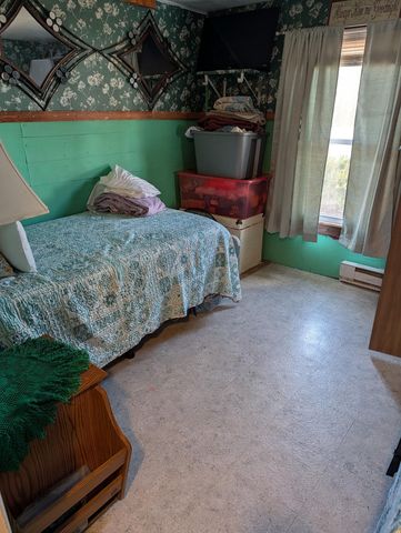 20 Fiske Place, Claremont, NH 03743