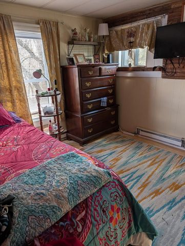 20 Fiske Place, Claremont, NH 03743