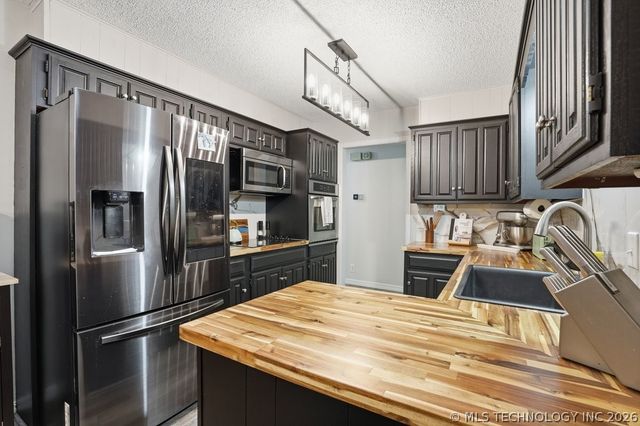 11445 E 128th Place, Broken Arrow, OK 74011