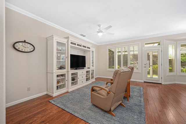 4075 Coldwater Dr, Rocklin, CA 95765