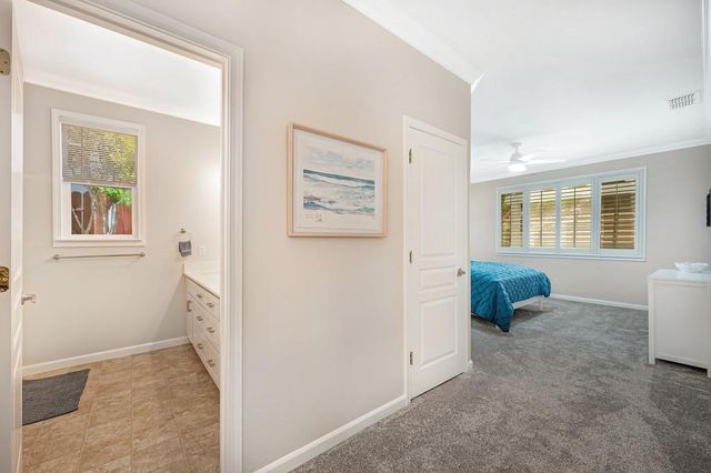 4075 Coldwater Dr, Rocklin, CA 95765