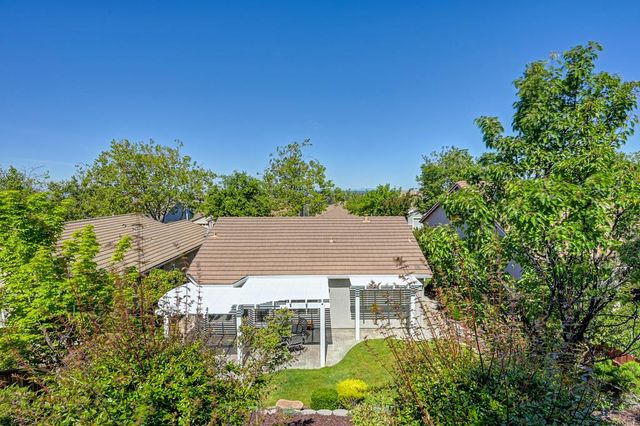 4075 Coldwater Dr, Rocklin, CA 95765