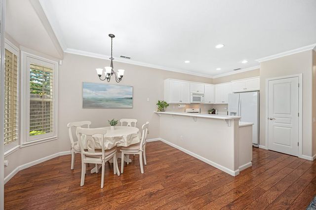 4075 Coldwater Dr, Rocklin, CA 95765
