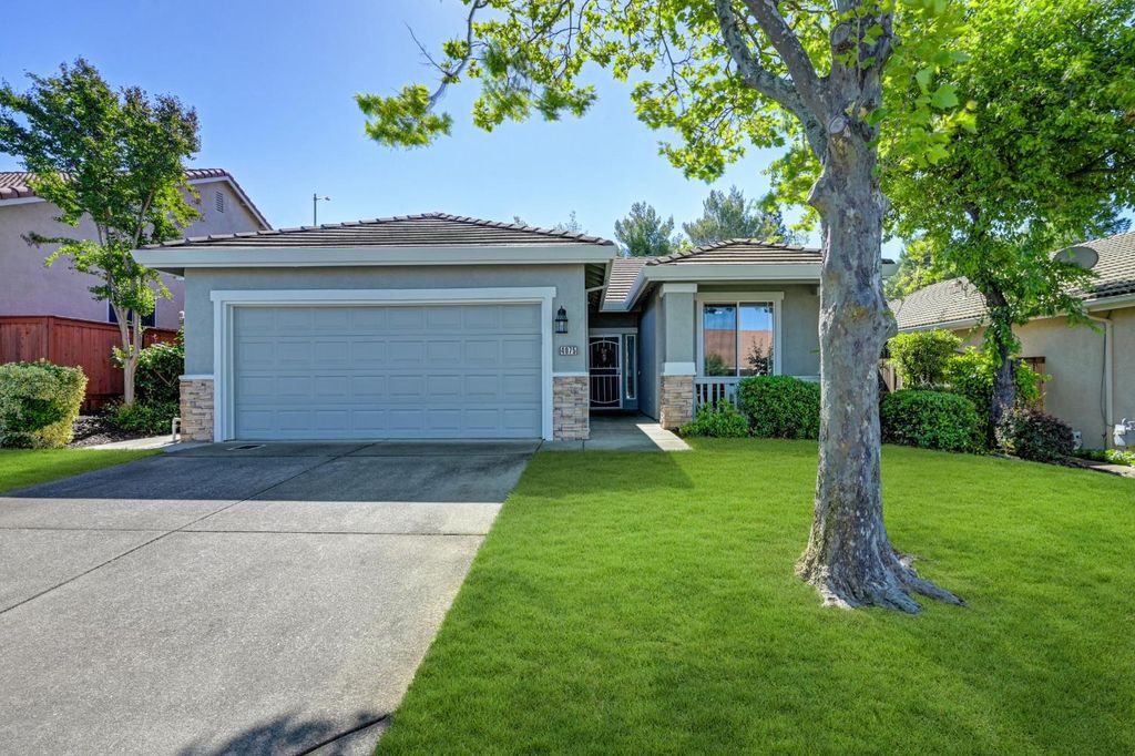 4075 Coldwater Dr, Rocklin, CA 95765