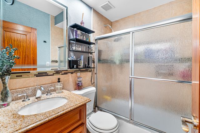 3400 N Natoma Avenue, Chicago, IL 60634