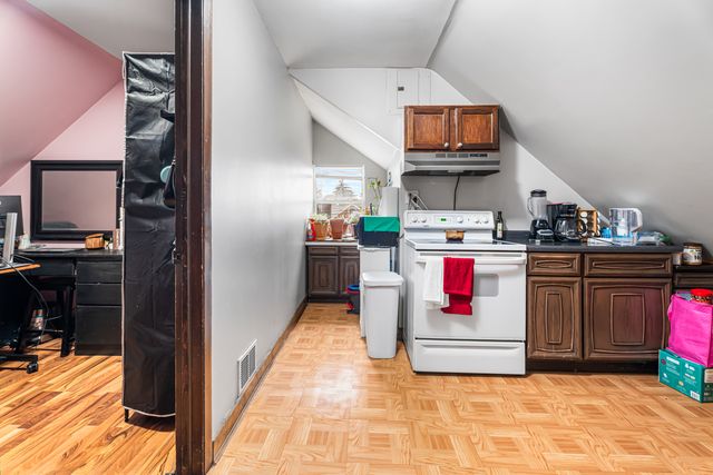 3400 N Natoma Avenue, Chicago, IL 60634