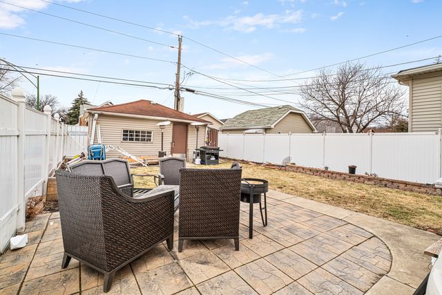 3400 N Natoma Avenue, Chicago, IL 60634