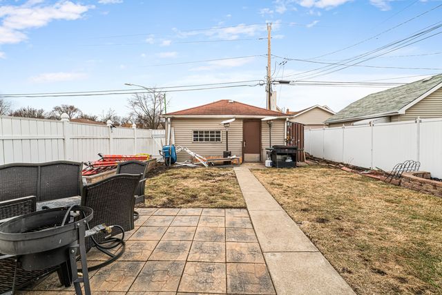 3400 N Natoma Avenue, Chicago, IL 60634