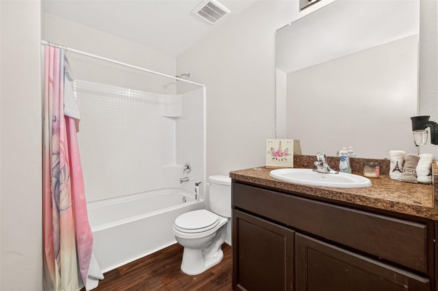 10538 Pine Landing Drive, Houston, TX 77088