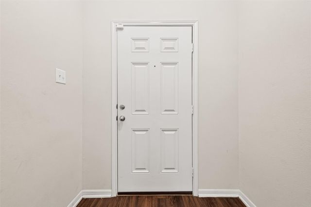 10538 Pine Landing Drive, Houston, TX 77088