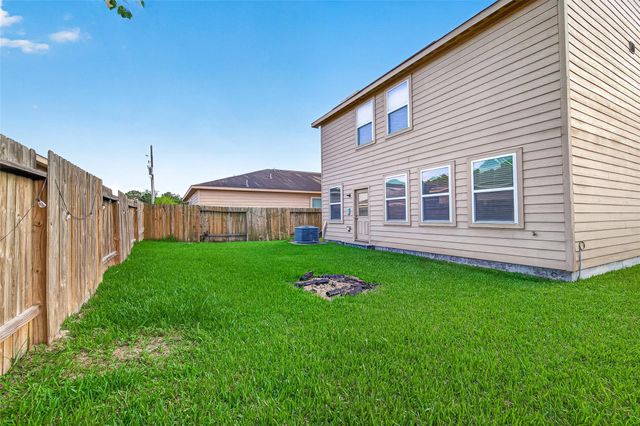 10538 Pine Landing Drive, Houston, TX 77088