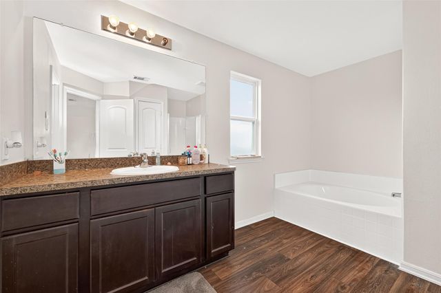 10538 Pine Landing Drive, Houston, TX 77088