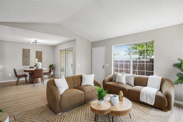 231 Riverview Way, Oceanside, CA 92057