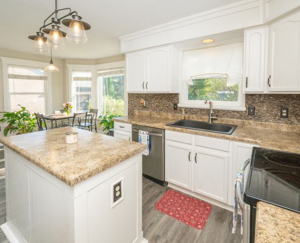 7602 Cloudstone Drive, Florence, KY 41042