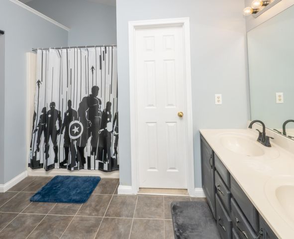 7602 Cloudstone Drive, Florence, KY 41042