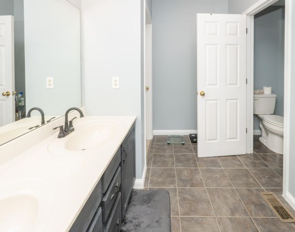 7602 Cloudstone Drive, Florence, KY 41042