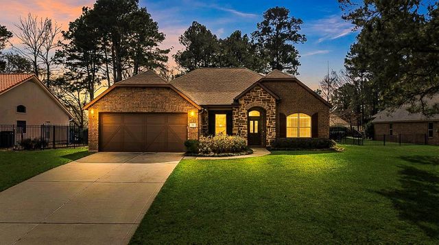 73 La Jolla Circle, Montgomery, TX 77356