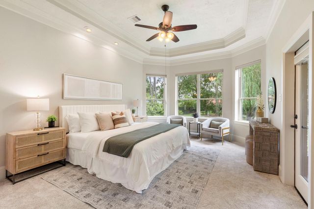 73 La Jolla Circle, Montgomery, TX 77356