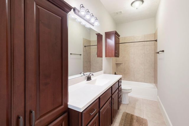 73 La Jolla Circle, Montgomery, TX 77356