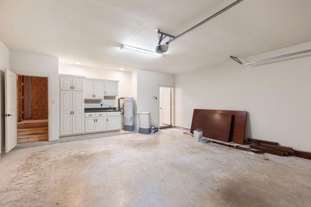 73 La Jolla Circle, Montgomery, TX 77356