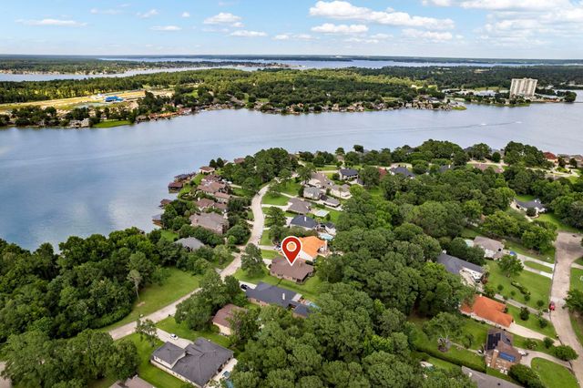 73 La Jolla Circle, Montgomery, TX 77356