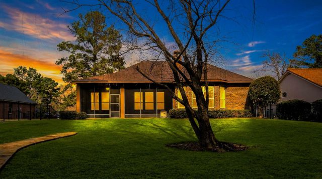 73 La Jolla Circle, Montgomery, TX 77356