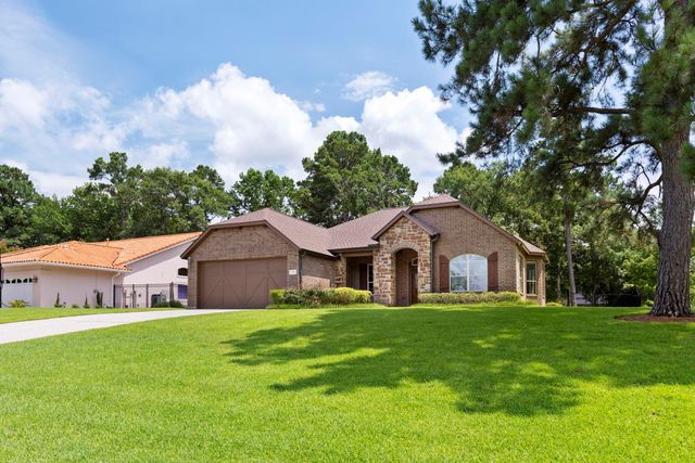 73 La Jolla Circle, Montgomery, TX 77356