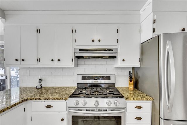 97 Walton Heath Way, Mashpee, MA 02649