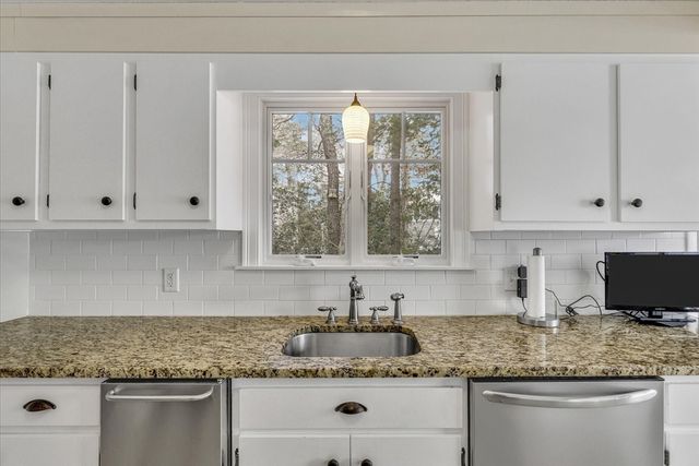 97 Walton Heath Way, Mashpee, MA 02649