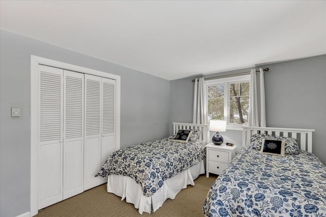 97 Walton Heath Way, Mashpee, MA 02649