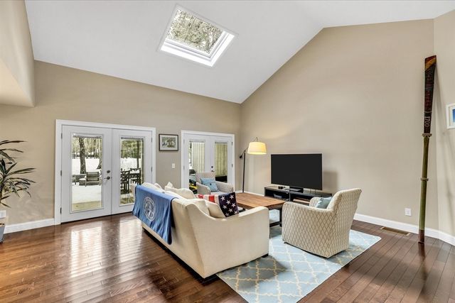 97 Walton Heath Way, Mashpee, MA 02649