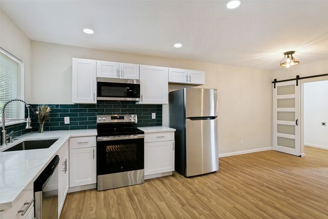 904 Bryan Drive, Bedford, TX 76022