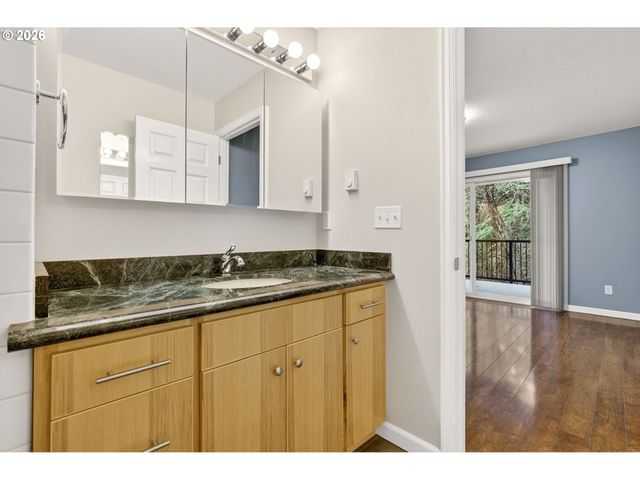 5111 Sw OLESON Rd, Portland, OR 97225