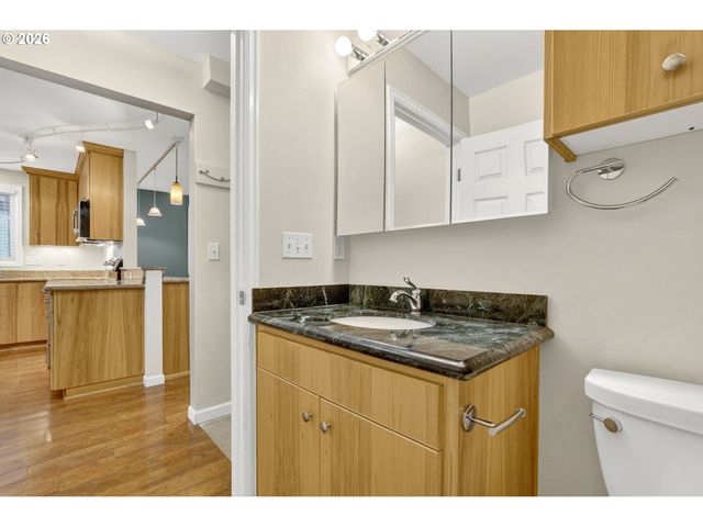 5111 Sw OLESON Rd, Portland, OR 97225