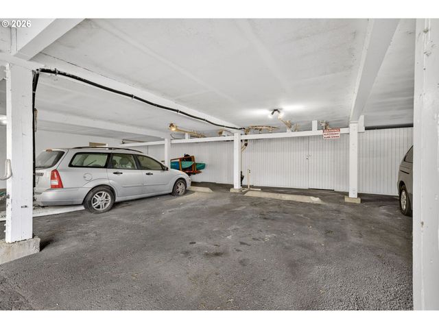 5111 Sw OLESON Rd, Portland, OR 97225