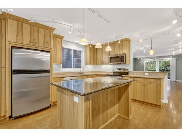 5111 Sw OLESON Rd, Portland, OR 97225