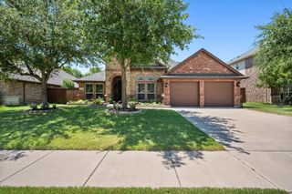 2943 Trail Lake Drive, Grand Prairie, TX 75054