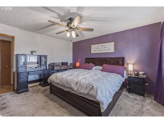 2326 CEDAR Pl, Longview, WA 98632