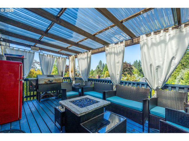 2326 CEDAR Pl, Longview, WA 98632