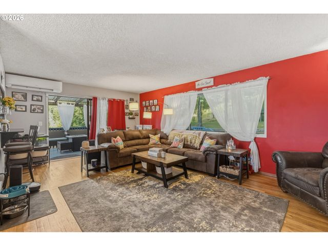 2326 CEDAR Pl, Longview, WA 98632